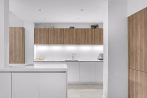 Photo 25- click for photo gallery